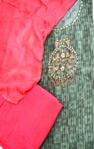 Women Grey & hot pink embroidered dress material with dupatta