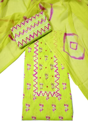 Women Green & Magenta dress material with dupatta